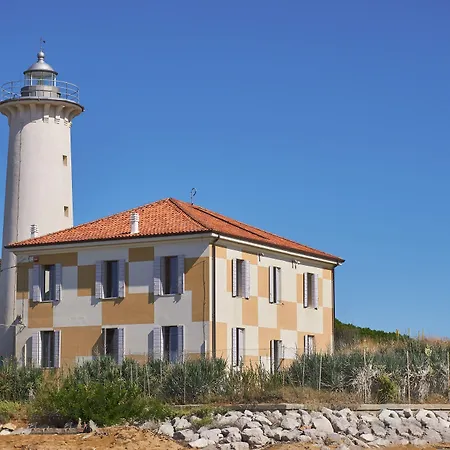 Comfortable Family Apartment With Swimming Pool 比比翁