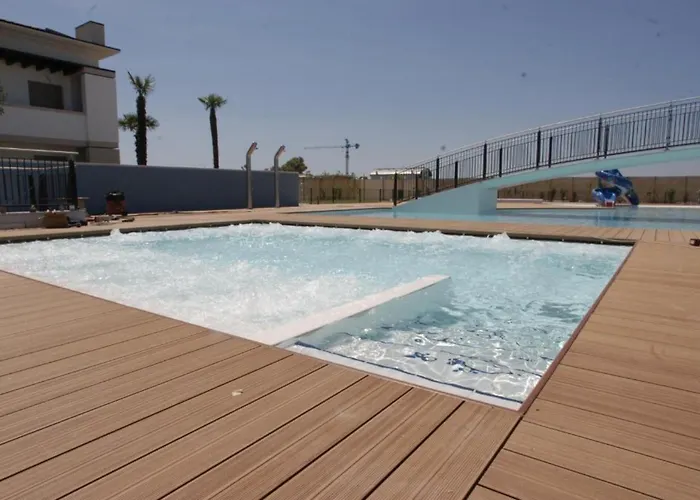 Comfortable Family With Swimming Pool Daire