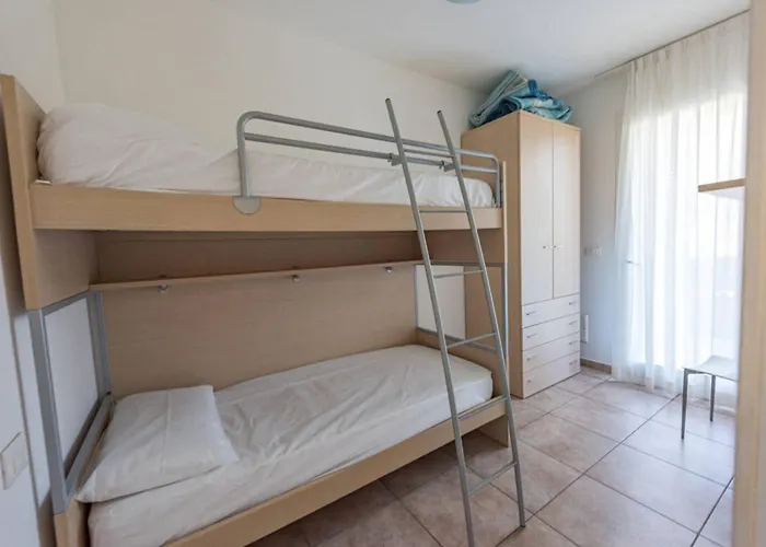 Comfortable Family With Swimming Pool Апартаменты *